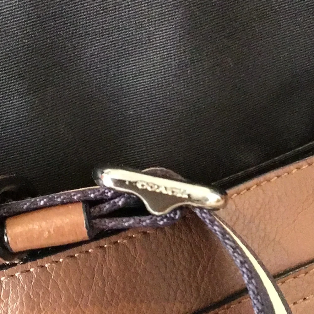 Coach Men's Charles Brown leather messenger crossbody bag with colorblock strap - Picture 5 of 16